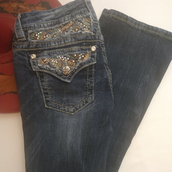 Miss Me Bling Signature Boot 27 Embroidered Accent - Picture 2 of 13